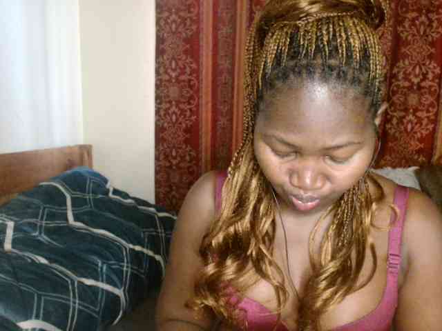 Sexxy-pretty24 webcam