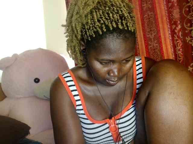 Sexxy-pretty24 webcam