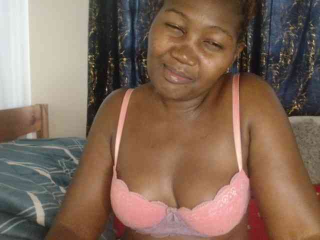 Sexxy-pretty24 Sexxy-pretty24