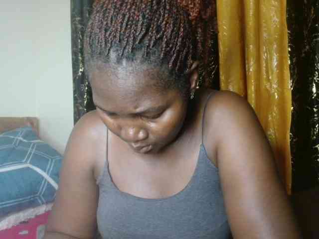 Sexxy-pretty24 webcam