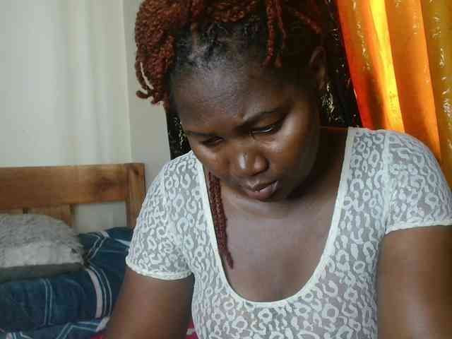 Sexxy-pretty24 webcam