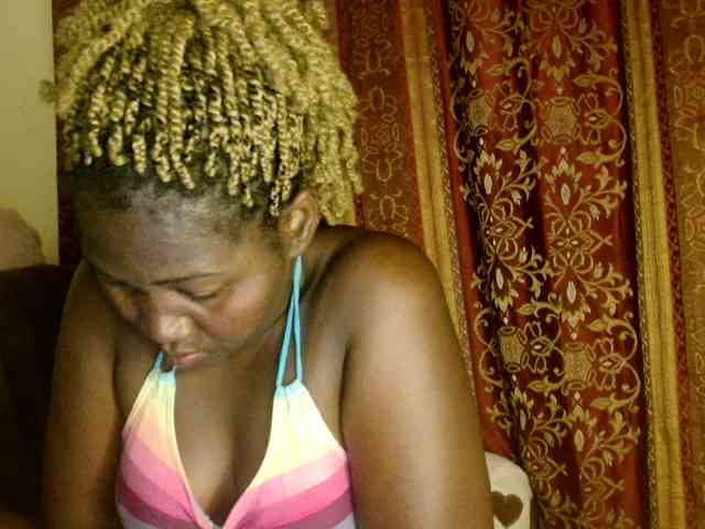 Sexxy-pretty24 webcam