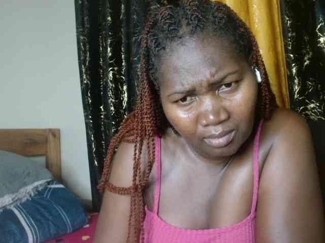 Sexxy-pretty24 webcam