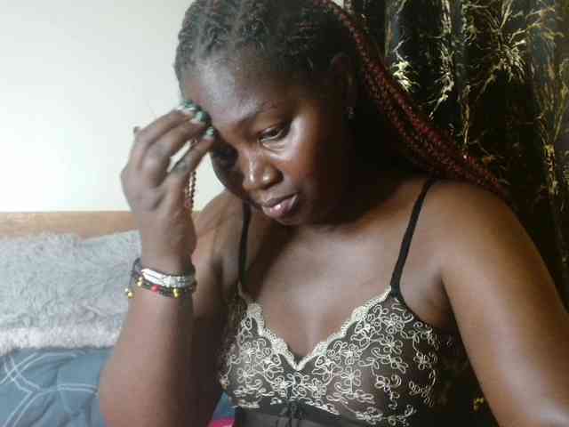 Sexxy-pretty24 webcam