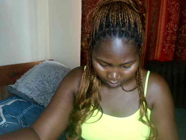 Sexxy-pretty24 webcam