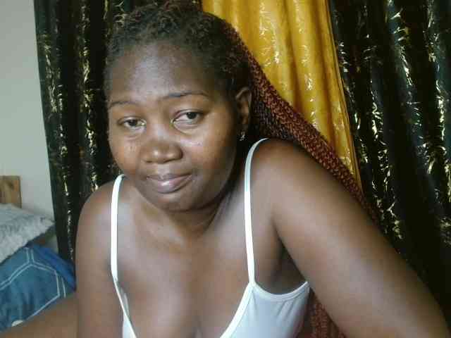 Sexxy-pretty24 webcam