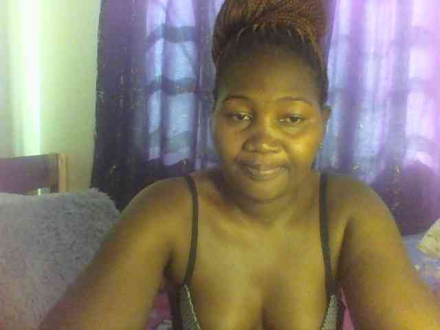 Sexxy-pretty24 webcam