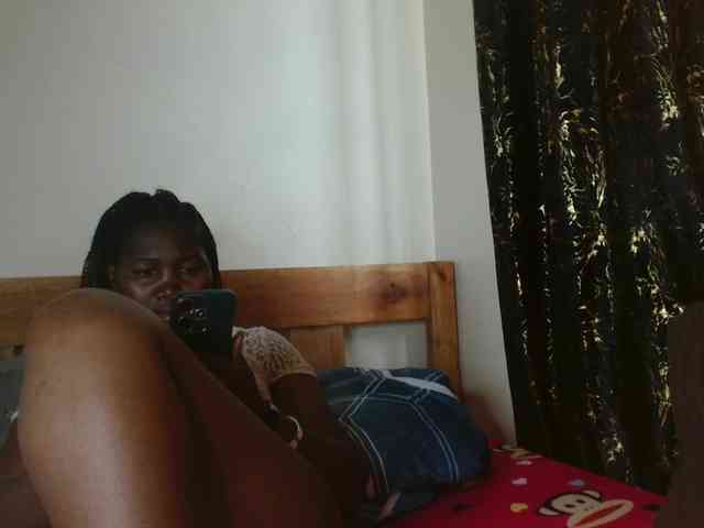 Sexxy-pretty24 webcam