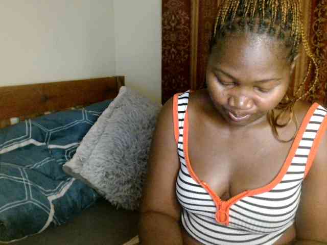 Sexxy-pretty24 webcam