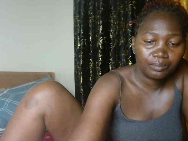 Sexxy-pretty24 webcam