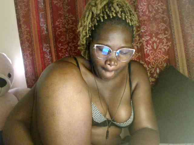 Sexxy-pretty24 webcam
