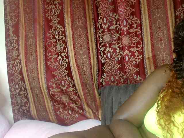 Sexxy-pretty24 webcam