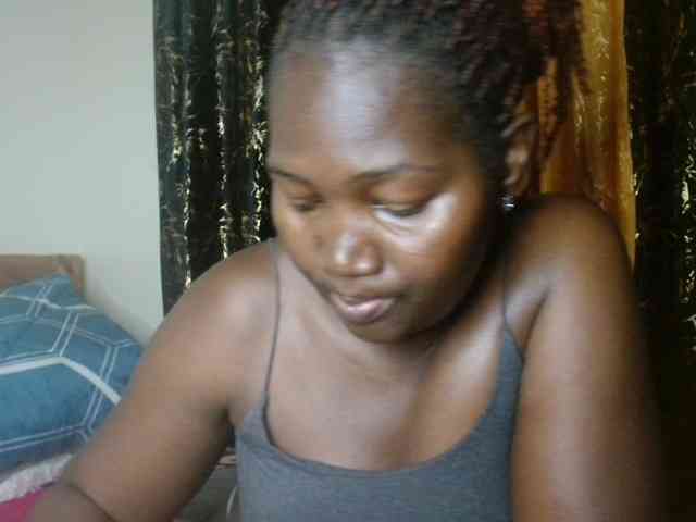 Sexxy-pretty24 webcam