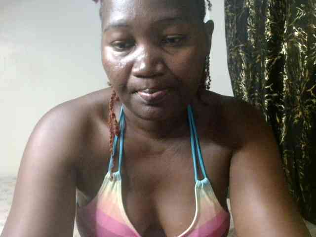 Sexxy-pretty24 webcam