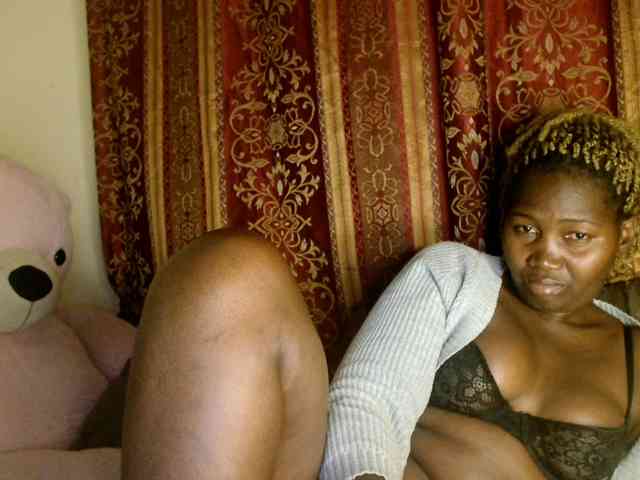 Sexxy-pretty24 webcam