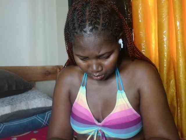 Sexxy-pretty24 webcam