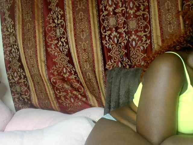 Sexxy-pretty24 webcam