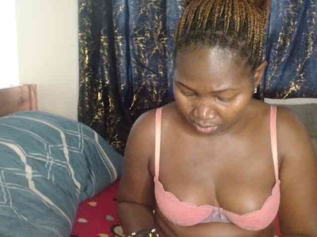 Sexxy-pretty24 webcam