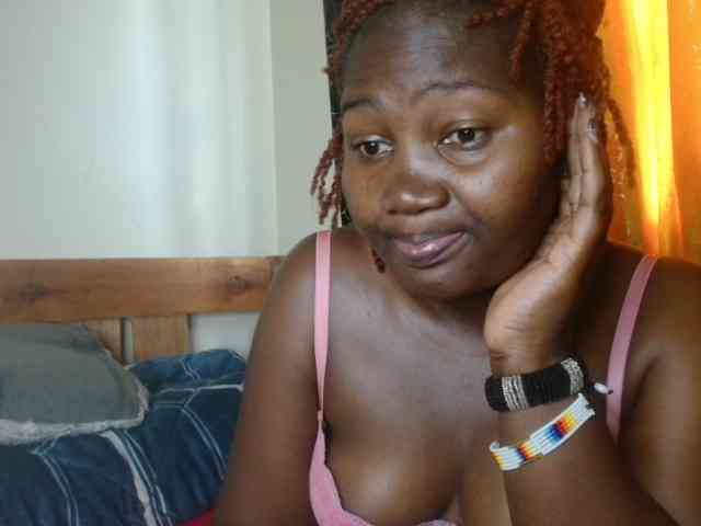 Sexxy-pretty24 webcam