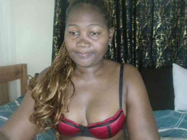 Sexxy-pretty24 webcam