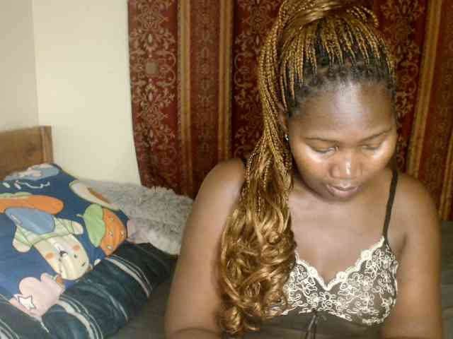 Sexxy-pretty24 webcam