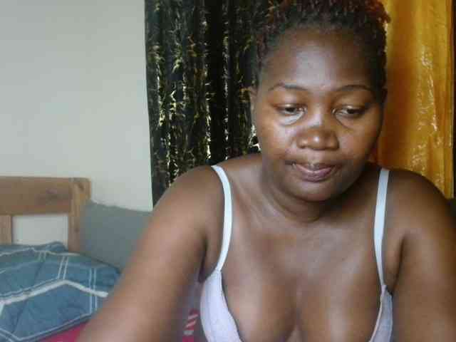 Sexxy-pretty24 webcam