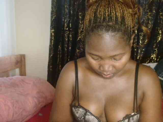 Sexxy-pretty24 webcam