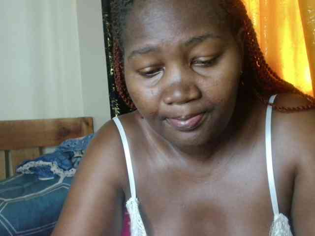 Sexxy-pretty24 webcam