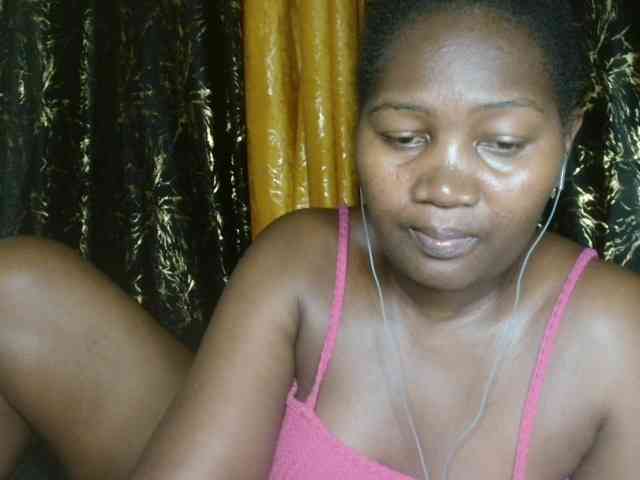 Sexxy-pretty24 webcam