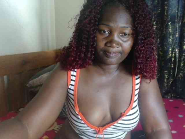 Sexxy-pretty24 webcam