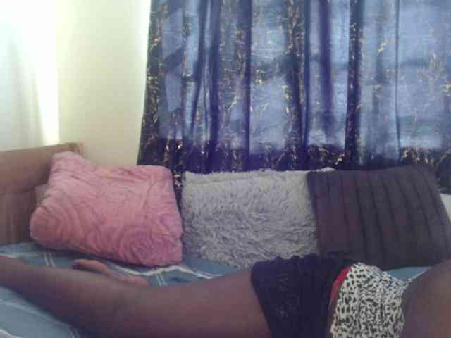 Sexxy-pretty24 webcam