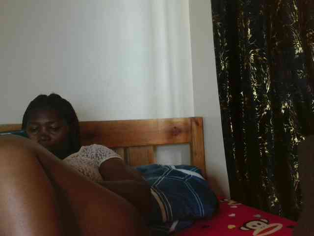 Sexxy-pretty24 webcam