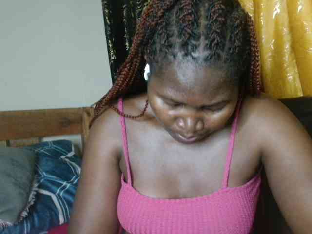 Sexxy-pretty24 webcam