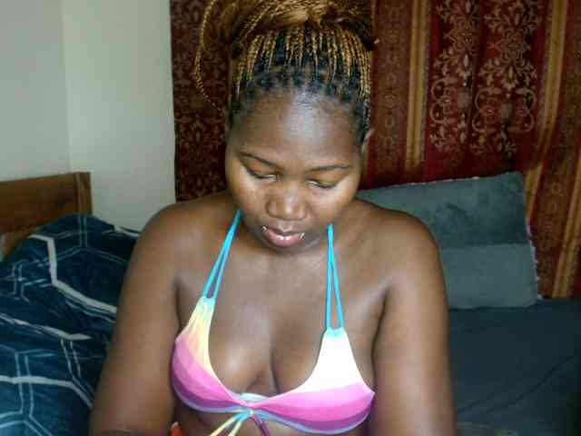 Sexxy-pretty24 webcam
