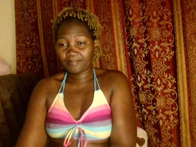 Sexxy-pretty24 webcam