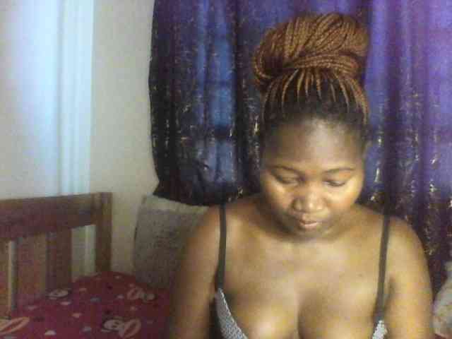 Sexxy-pretty24 webcam