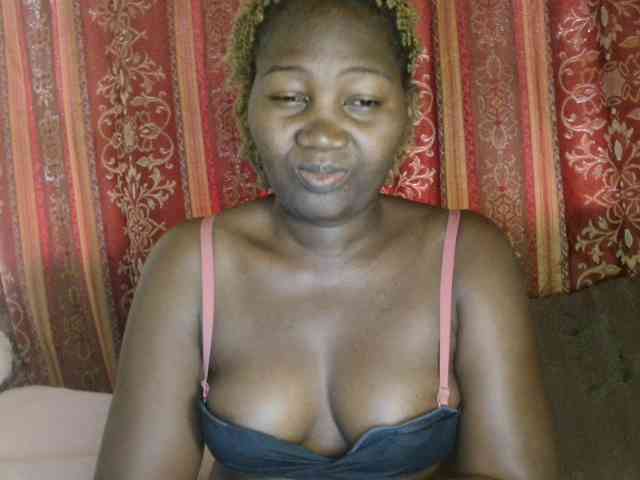 Sexxy-pretty24 webcam