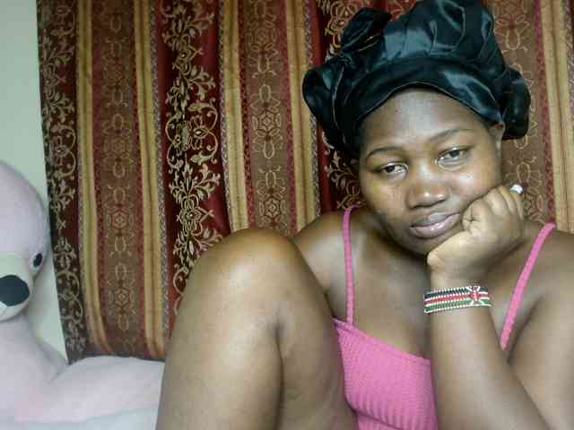 Sexxy-pretty24 webcam