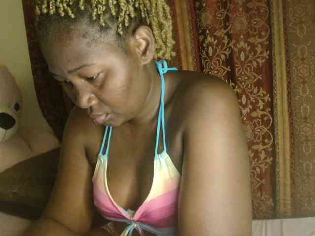 Sexxy-pretty24 webcam