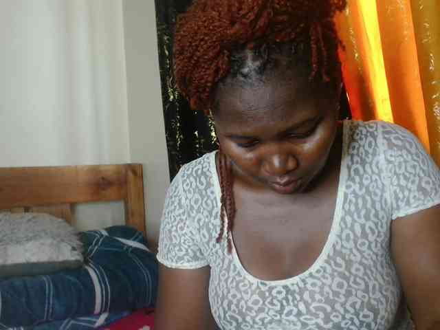 Sexxy-pretty24 webcam