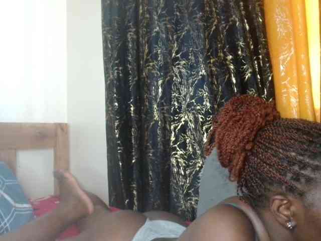 Sexxy-pretty24 webcam