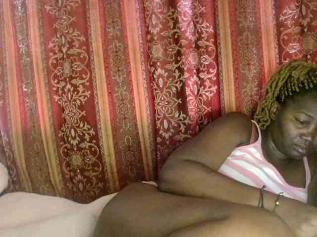 Sexxy-pretty24 webcam