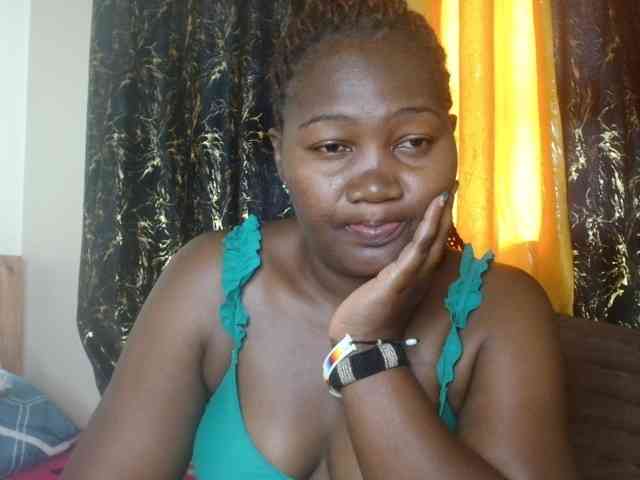 Sexxy-pretty24 webcam