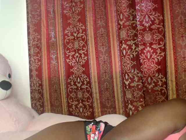 Sexxy-pretty24 webcam