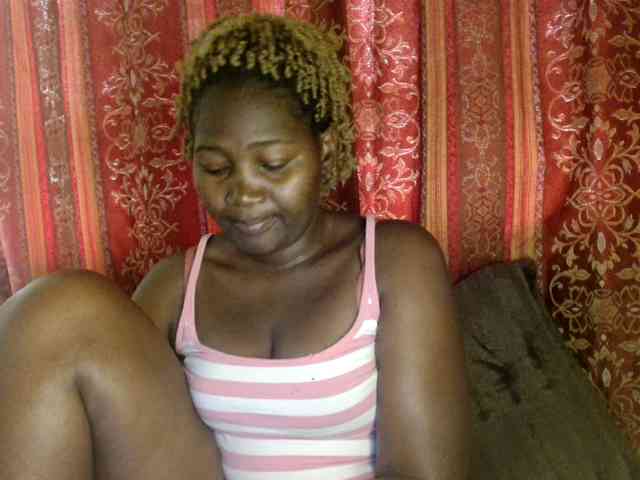 Sexxy-pretty24 webcam