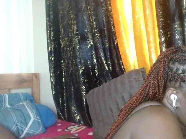 Sexxy-pretty24 webcam