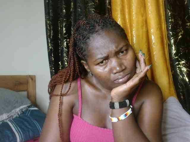 Sexxy-pretty24 webcam