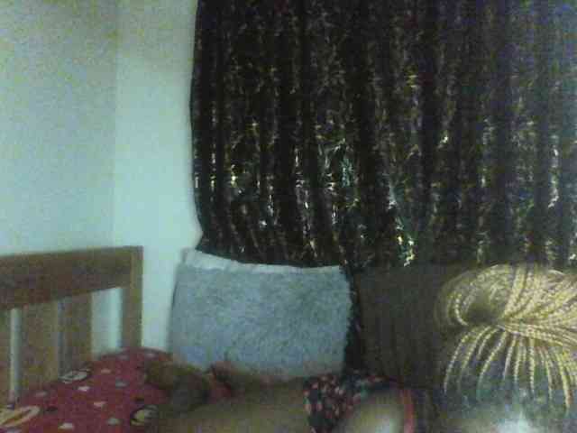 Sexxy-pretty24 webcam