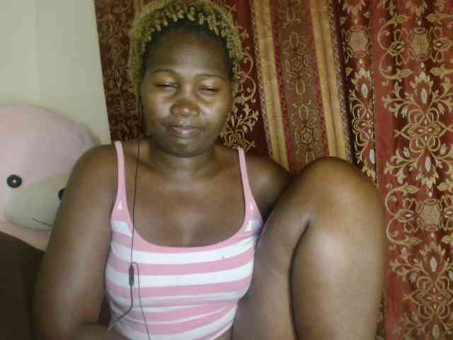 Sexxy-pretty24 webcam
