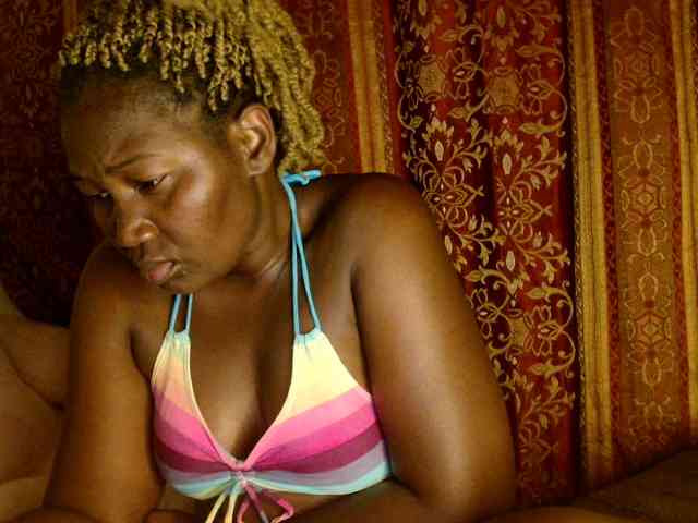 Sexxy-pretty24 webcam
